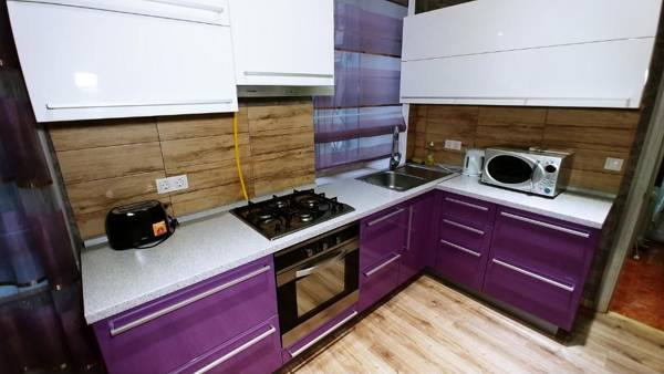 One bedroom. 6 Zankovetskoi St. Near a Khreschatyk