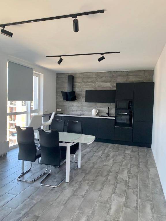 4 rooms apartment with a view to the Dnieper River