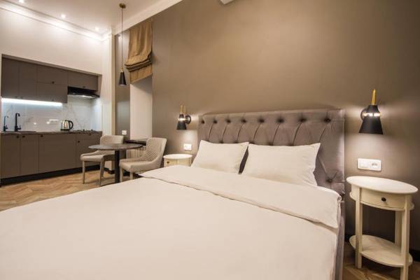 Apartments on Antonovycha