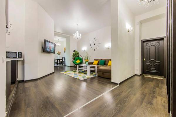 2к квартира в центре. Крещатик пл. Независимости