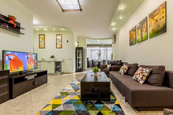 2к квартра в новом доме Печерск Коновальца 32в