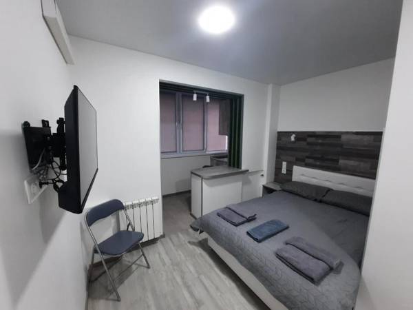 Посуточно мини-студия метро Минская Киев