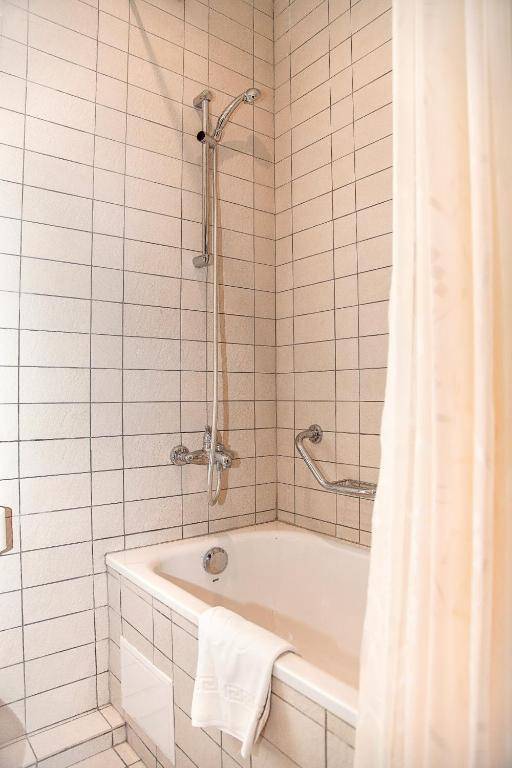 Reikartz Kamianets-Podilskyi