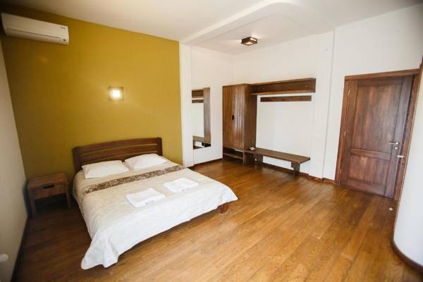 NeboS Hotel & Restaurant