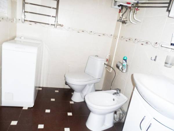 Apartment on Skorykovskyi Lane 4