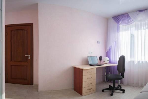 Workspace - 2-room Apartment Lux near Centre Wi-Fi Free