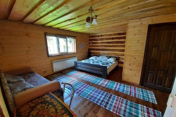 Сімейний номер 2 Садиба У Ані