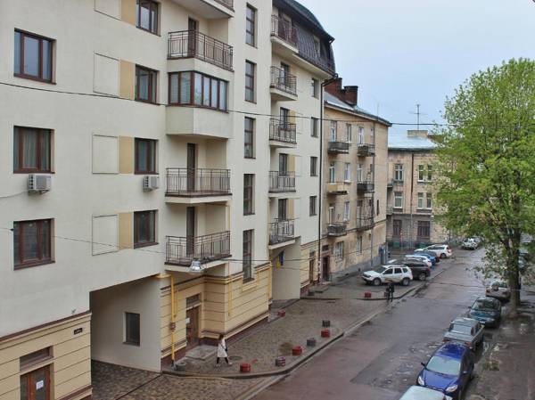 Квартира подобово у Львові на Замарстинівській 10