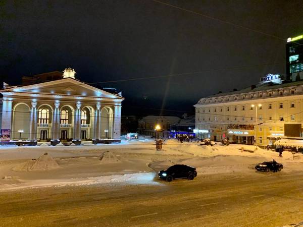 Lux apartments in the city center with a view of the theater near Zlata Plaza