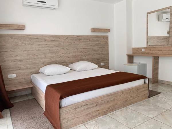 RELAX Hotel - restaurant Complex