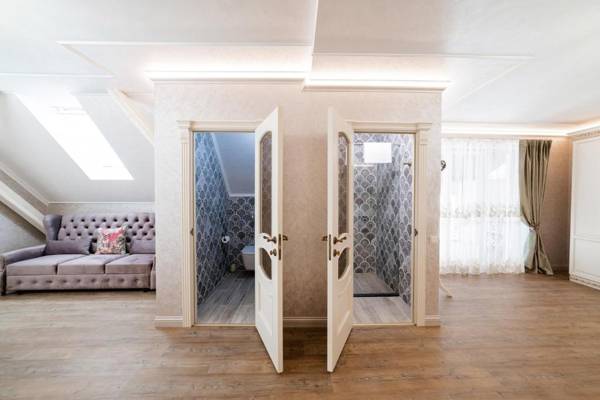 VIP apartment on Duhnovicha street .Free parking.