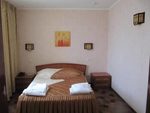 Alexandrovskiy Hotel
