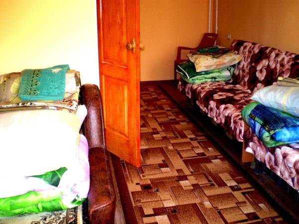 Небольшая СТУДИЯ проспект ЦЕНТРАЛЬНЫЙ 124А 2 дивана 2 кресла 3 этаж 9 этажного дома Wi-Fi