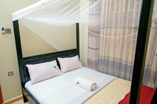 Palm Gardens And Guest House