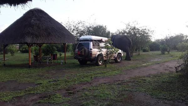 Engiri Game Lodge and Campsite