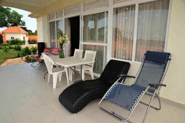 Victoria Lake View Guesthouse & Safaris