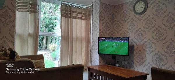 2 Bedroom with 2 Bathroom Apartment