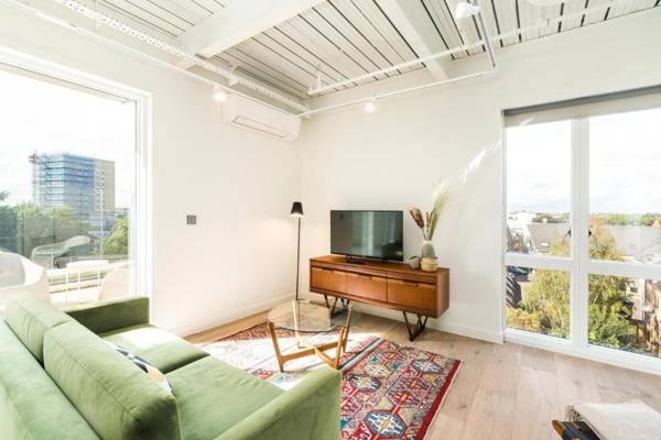 Luxury 2BD Flat wTerrace and Amazing Views