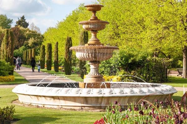 Holiday Inn London - Regent's Park an IHG Hotel