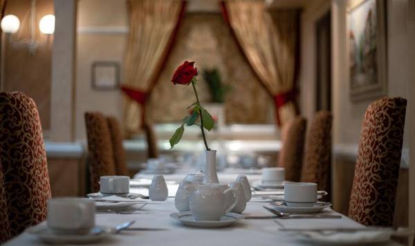 Rochester Hotel by Blue Orchid