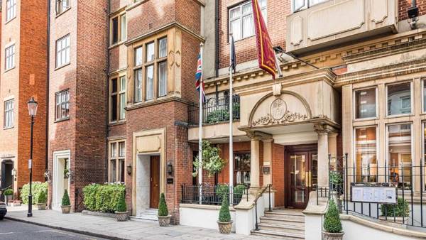 The Capital Hotel Apartments & Townhouse
