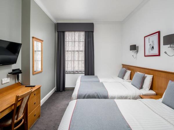 OYO Townhouse New England Victoria