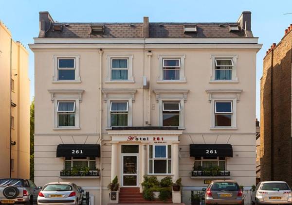 Hotel 261
