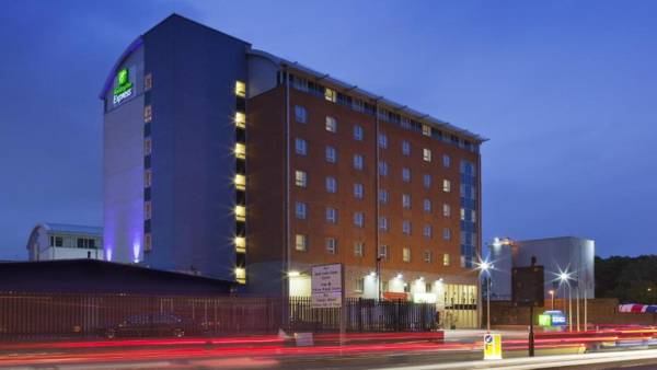 Holiday Inn Express London Limehouse an IHG Hotel