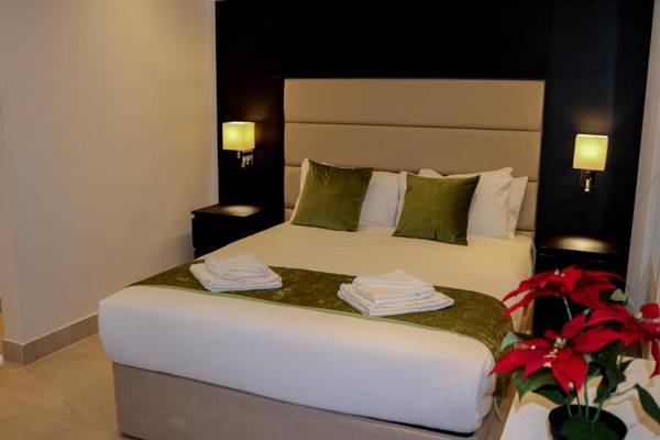 Hyde Park Superior Apartments