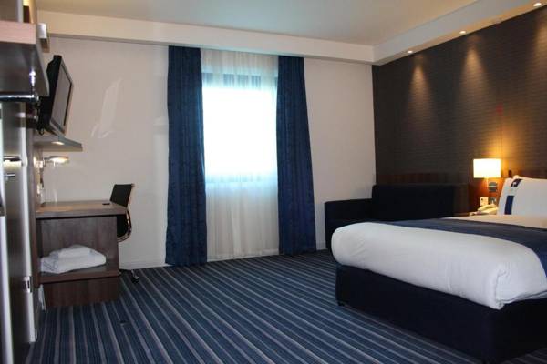 Holiday Inn Express London Stratford an IHG Hotel