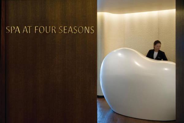 Four Seasons Hotel London at Park Lane