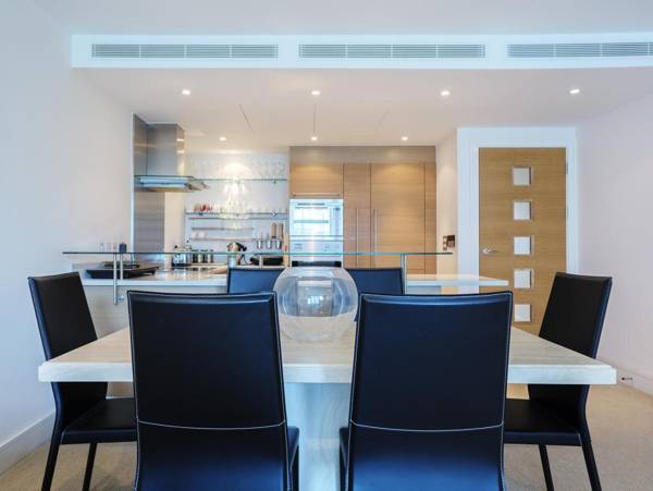 Veeve  - Luxury 2 Bedroom Apartment - Chelsea Bridge Wharf