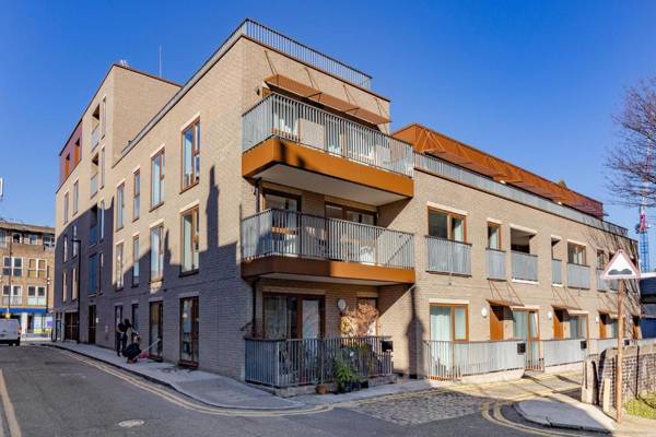 Modern apartments close to Colombia Road Market