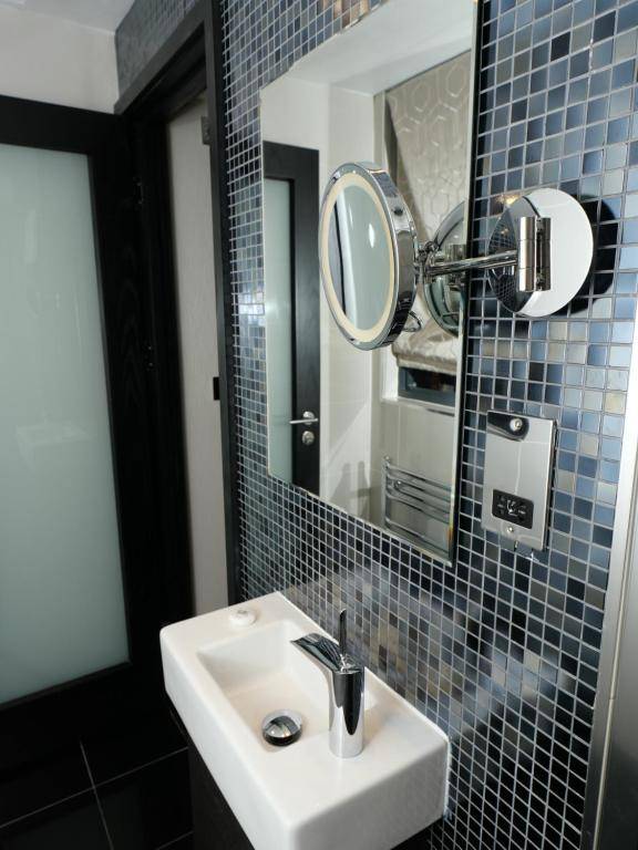 Great St Helen Hotel