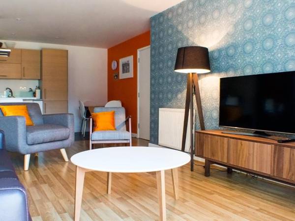 Spacious Central Family Apartment