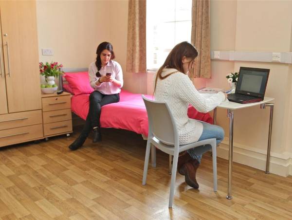 Bowden Court (Notting Hill)