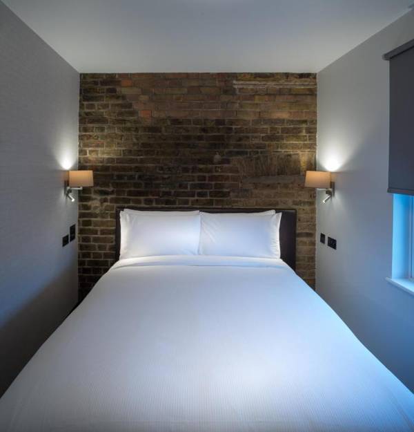 Camden Enterprise Hotel