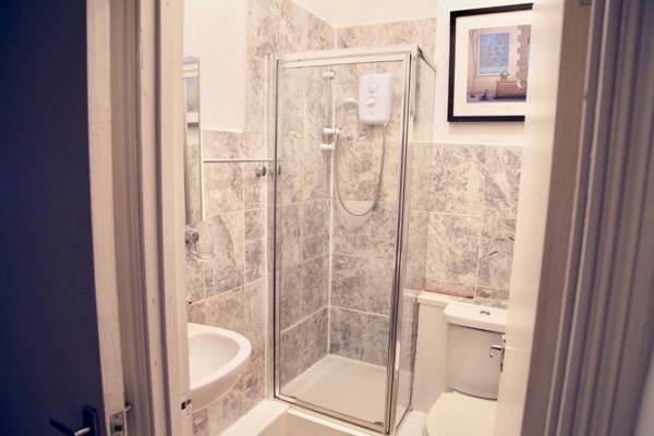 Cosy Central Apartment (Ground floor)