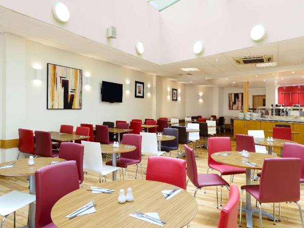 Travelodge London Central City Road