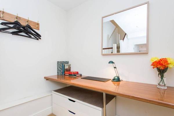 Stylish 2 Bed in Central London sleeps 6
