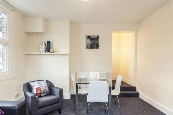 Kennington Apartment E/Apartment