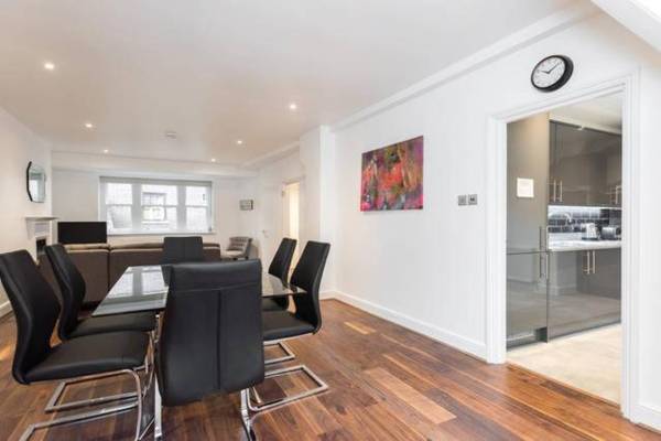 Fleet Street Apartment 4