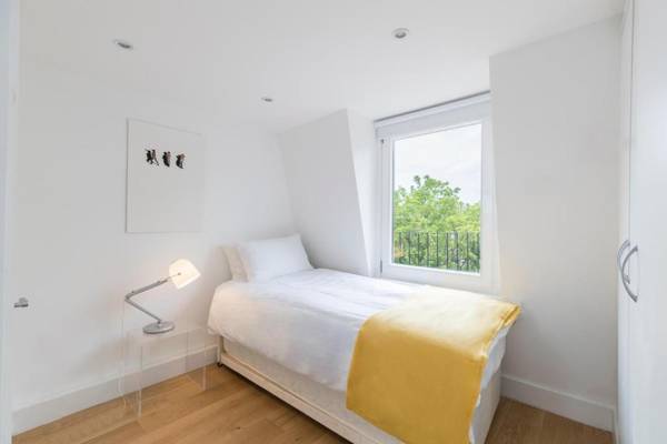 Smart 3 bed flat in Islington close to Angel Tube