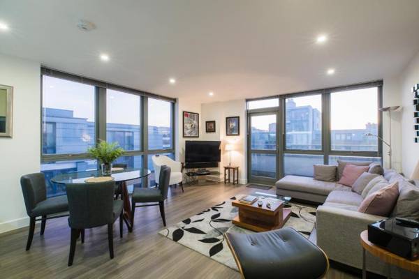 Trendy Islington flat for 2 with patio