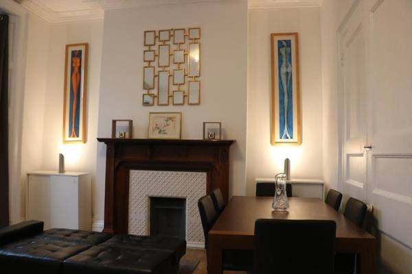 Victoria style flat near Victoria station