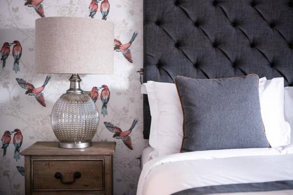 The Hayden Pub & Rooms