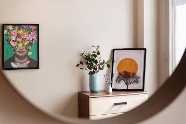 One bedroom Lawrence House Apartment City Road