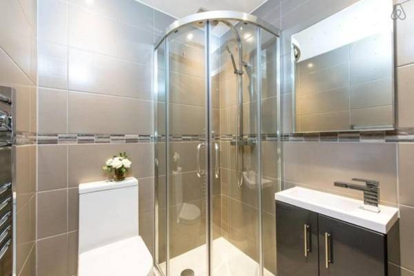 The Norfolk Escape - Beautiful & Bright 4 Mews Homes with 16BDR