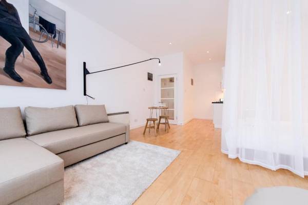 The Charterhouse Farringdon by the Design Traveller