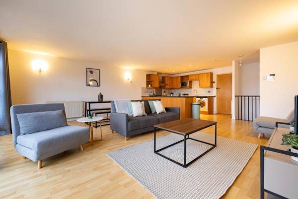 The Bermondsey Collection